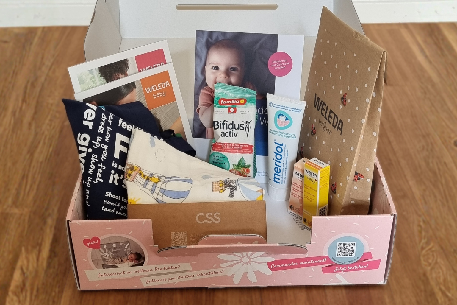 Welche Babyboxen, Produktmuster und Produkttests gibt es in der Schweiz? Hier findest du aktuelle Anlaufstellen und Tipps zu Teilnahmebedingungen, Altersangaben und Kliniktasche.